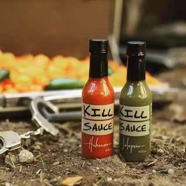 155ml Glass Food Storage Bottle Glass Chili Hot Sauce Bottle with Screw Cap and Plastic Shrink Sleeve