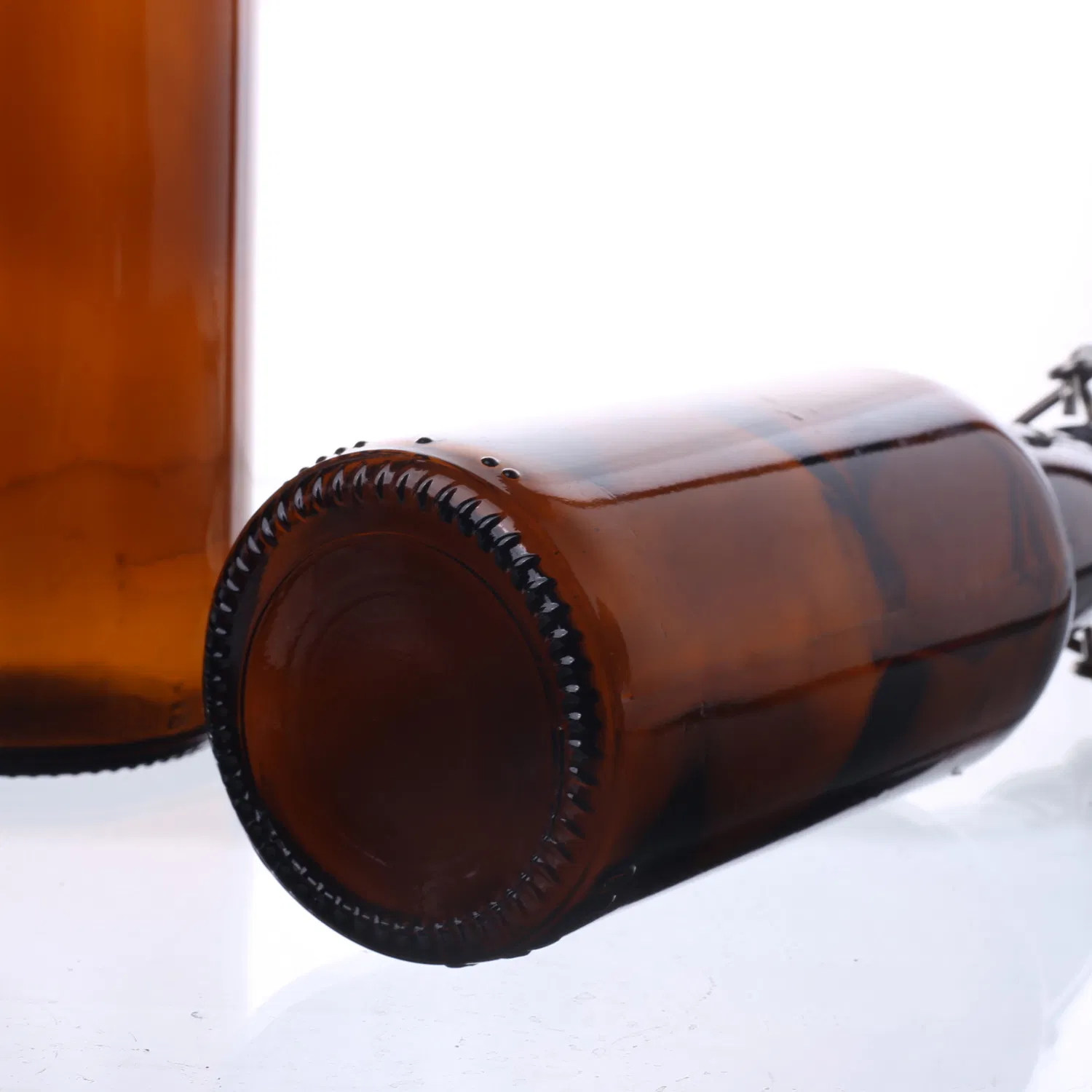 Hot Sale Airtight Brown Amber Beer Empty Glass Swing Top Bottle