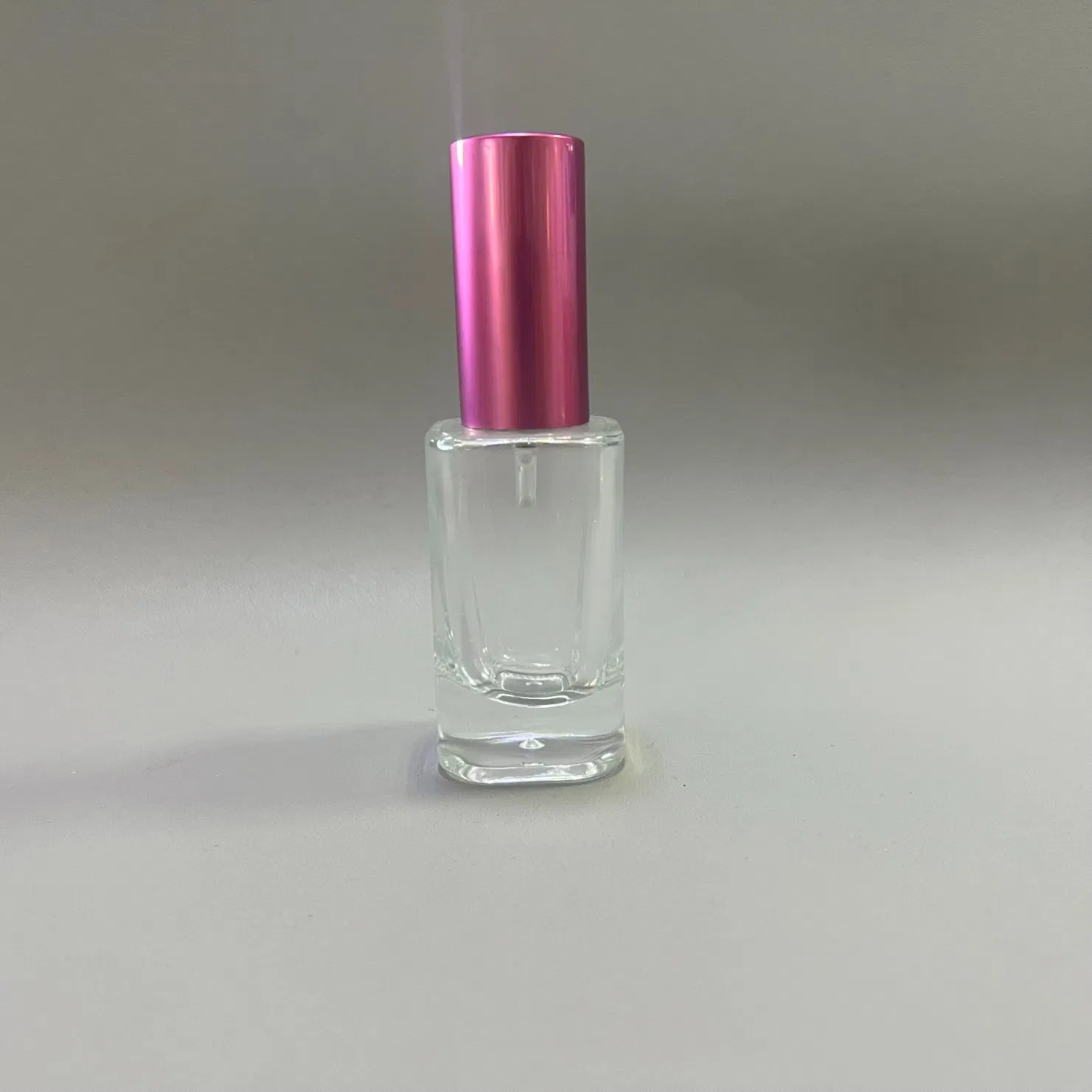 Glass Embossing Clear Square Glass Rectangular Perfume Bottle with Aluminum Golden Silver Sprayer Pump