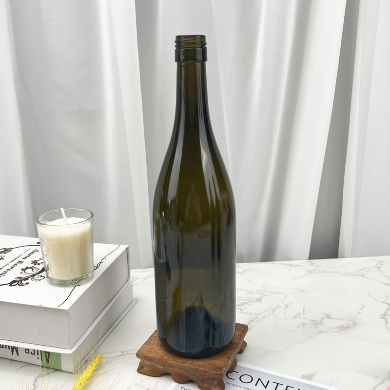 Wholesale 375ml 500ml 750ml 1500ml 3L 6L Wine Glass Bottles Bordeaux Bottles Burgundy Bottles Olive Green Bottles Antique Green Glass Wine Bottles