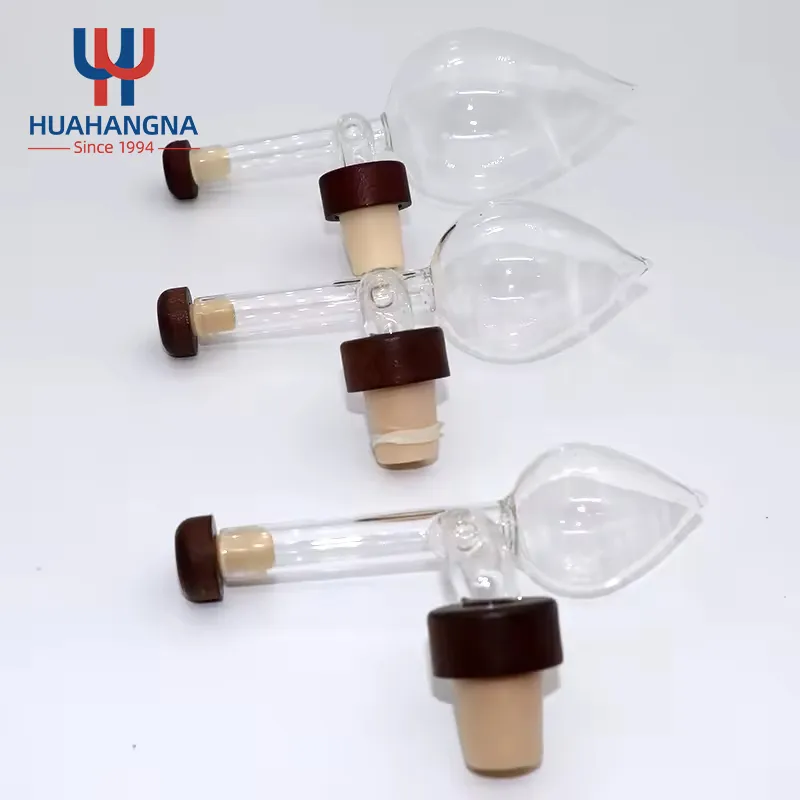 Wine Decanter Detail 3