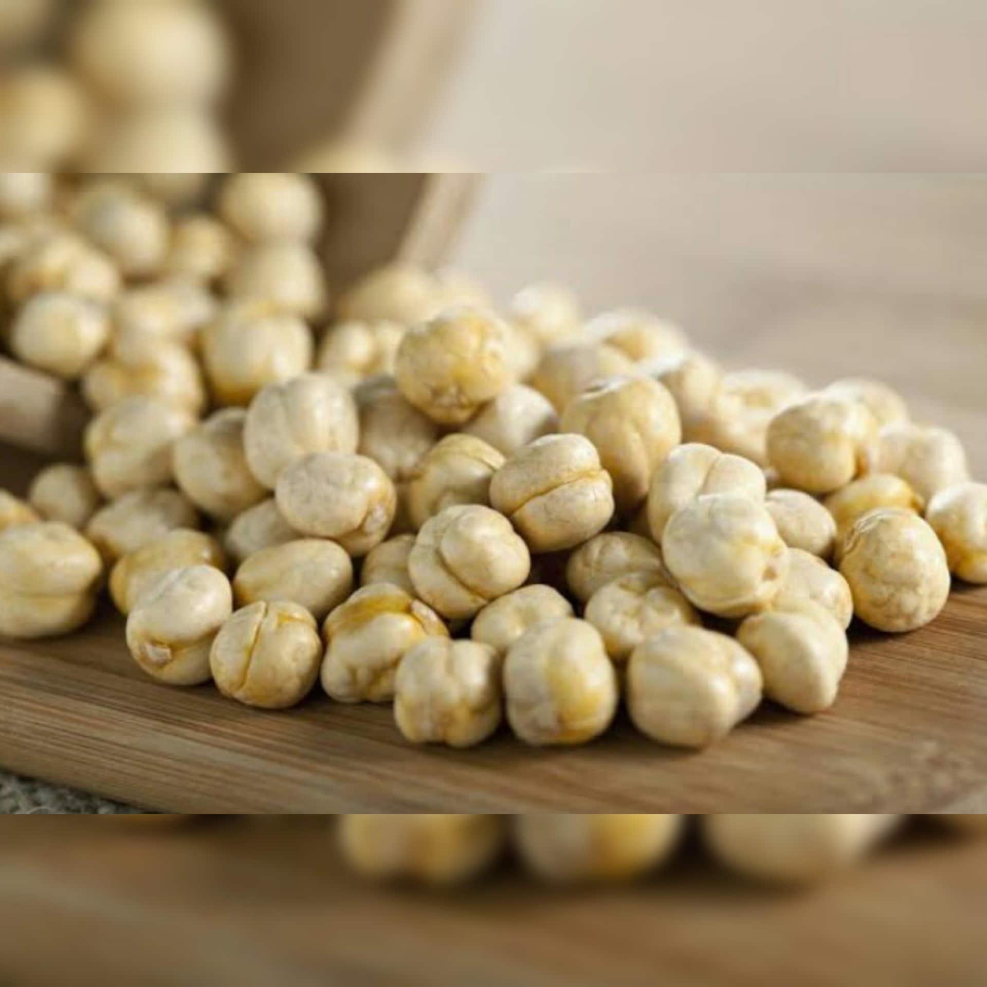 Chickpeas View 5