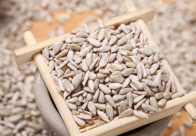 Sunflower protein powder