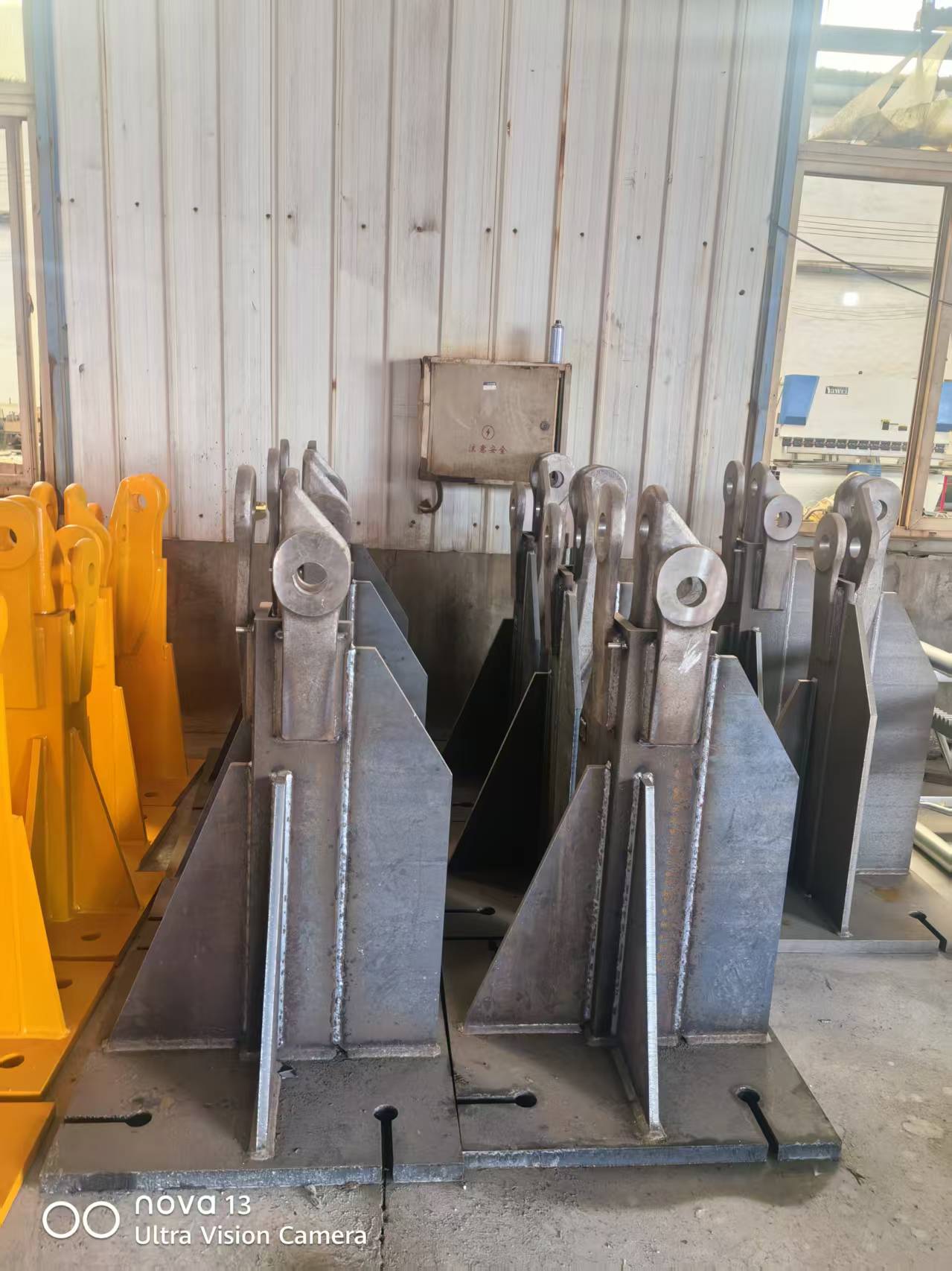 Q355B High Strength Steel Tower Crane Wall Tie Anchor Base Precision Holes For Fast Field Installation