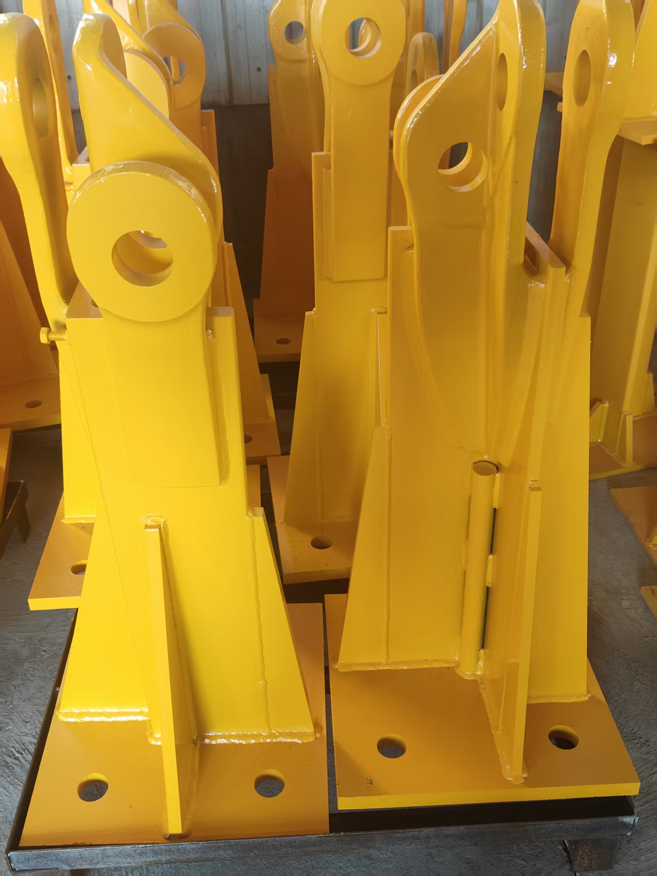 Q355B High Strength Steel Tower Crane Wall Tie Anchor Base Precision Holes for Fast Field Installation