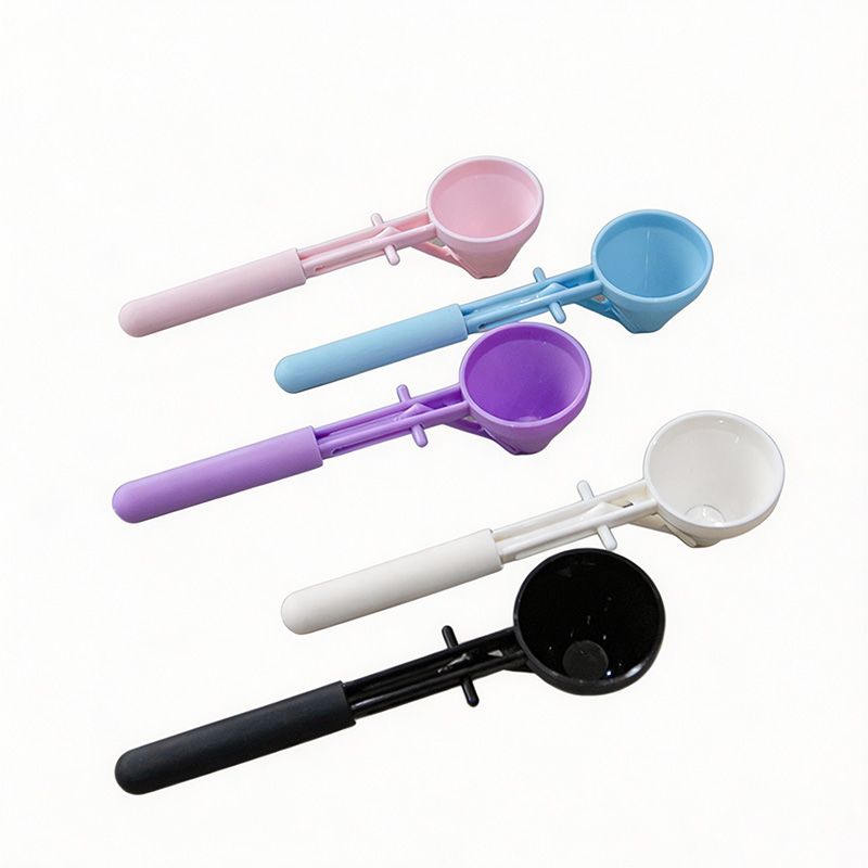 Mess Free Measuring Spoon with Sliding Leveler