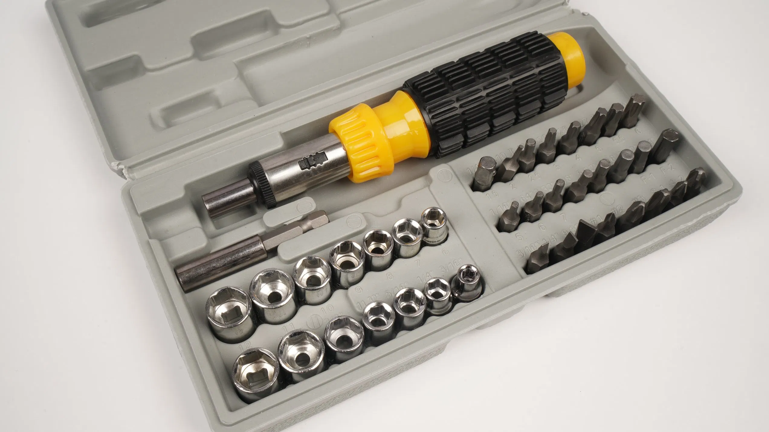41PCS Professional Widely Used Multi Function Auto Repair Tool Socket Set