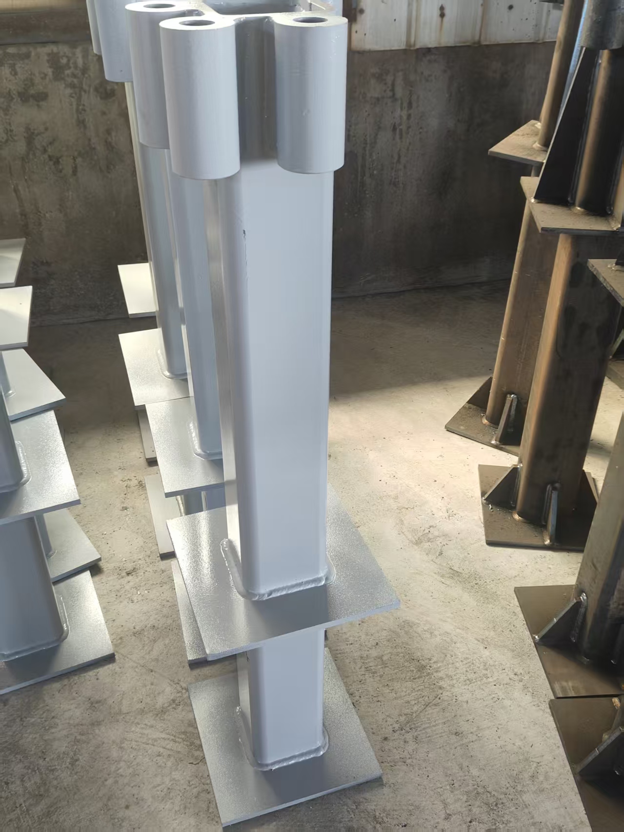 Q355B High Strength Steel Tower Crane Wall Tie Anchor Base Precision Holes for Fast Field Installation