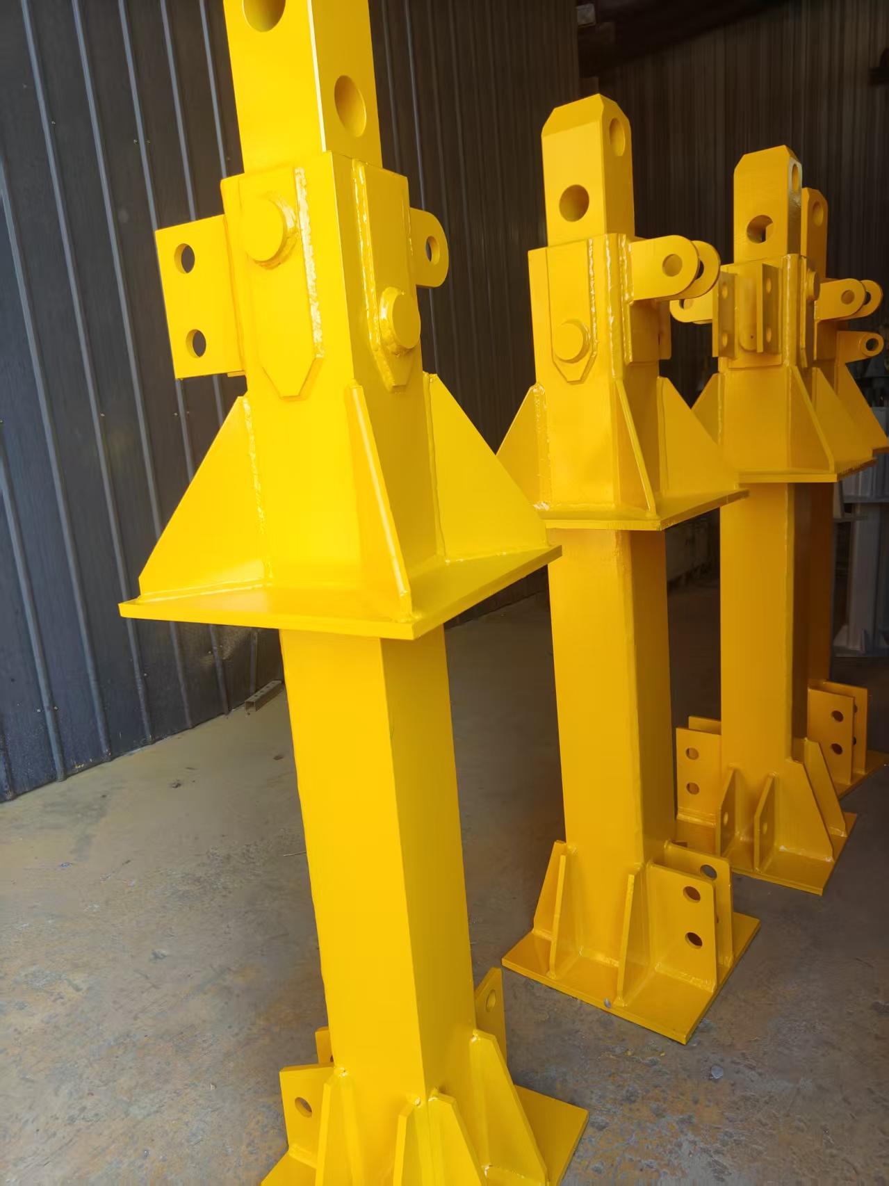Q355B High Strength Steel Tower Crane Wall Tie Anchor Base Precision Holes for Fast Field Installation
