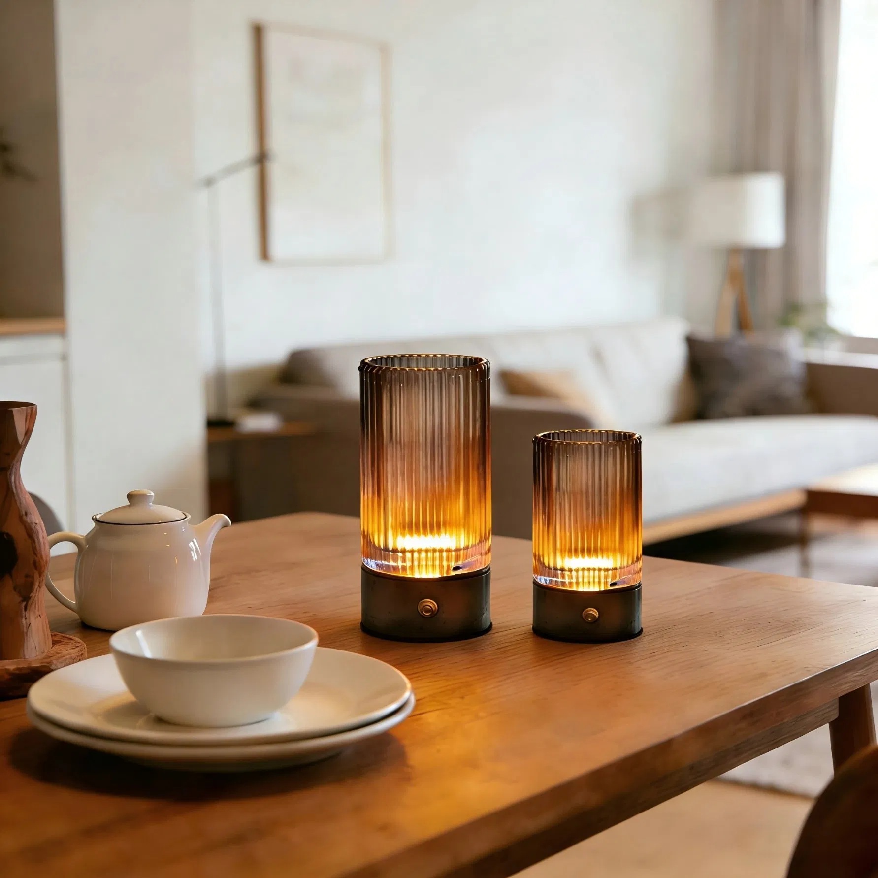 Hisoon Modern Crystal Glass IP44 Rechargeable Cordless LED Table Bedside Lamp