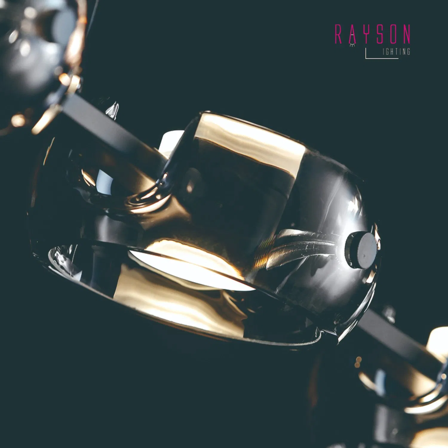 Modern Luxurious Decorative Glass Chandelier Light (1134)