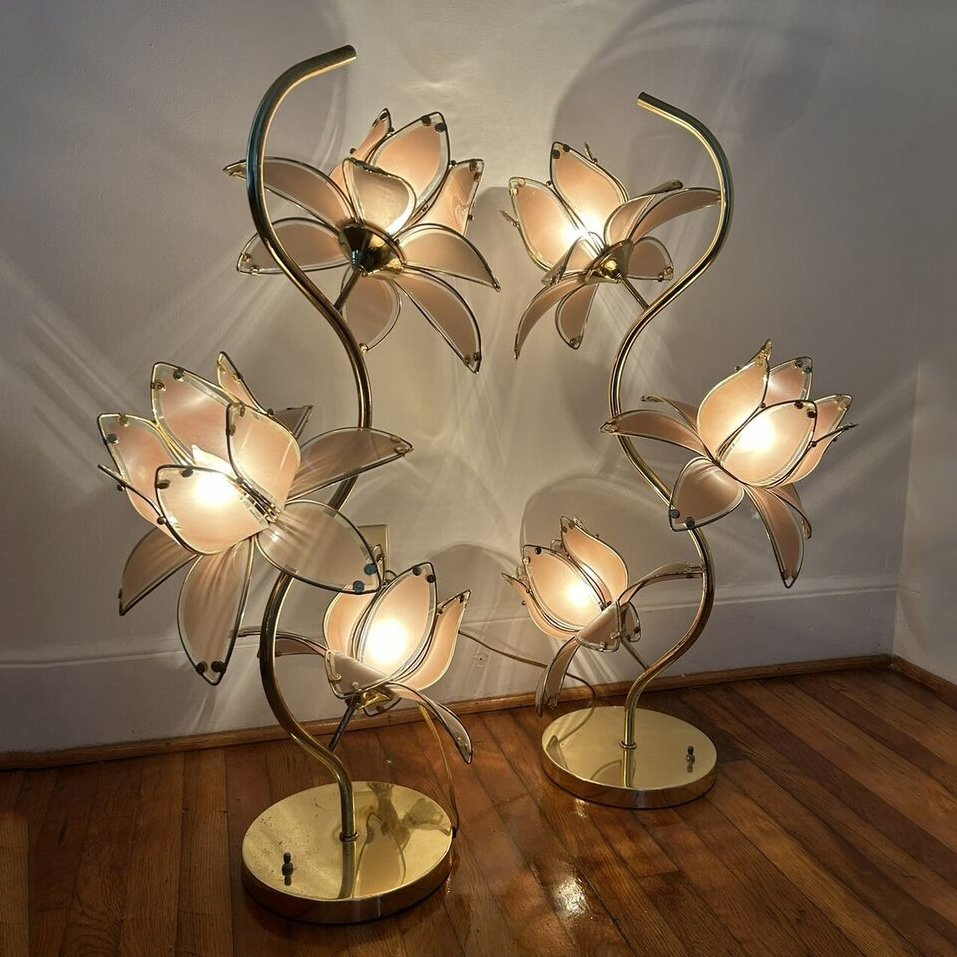 Best-Selling Modern Lotus LED Table Lamp Iron Glass Flower Design for Living Bedroom for Reading Study Custom