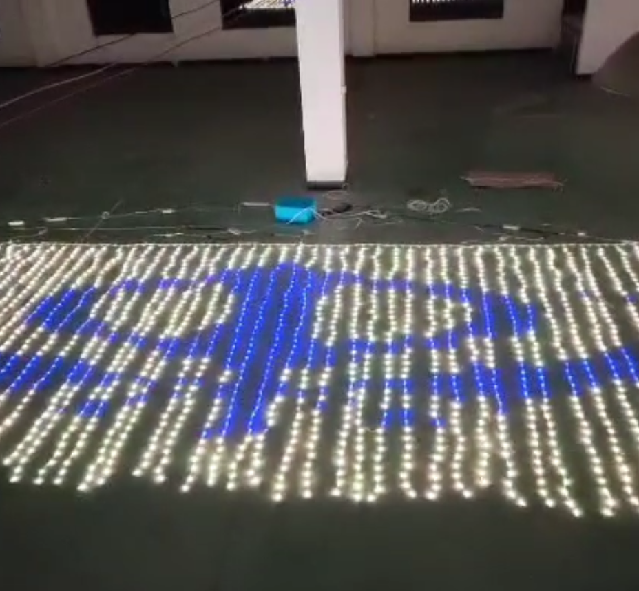 IP65 Waterproof Outdoor Event Wedding Decoration DMX 512 Full Color Programmable Smart Pixels RGB Outdoor Decorative Curtain LED Christmas Light