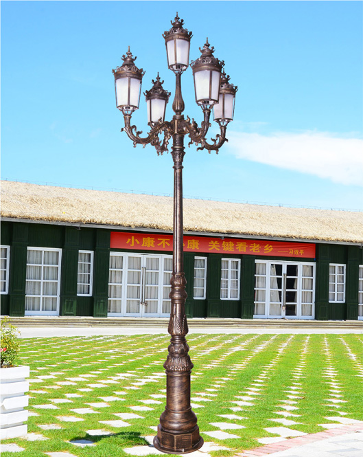 Outdoor Waterproofip65 LED High Pole Landscape Light Park Villa Aluminum Solar Light for Garden