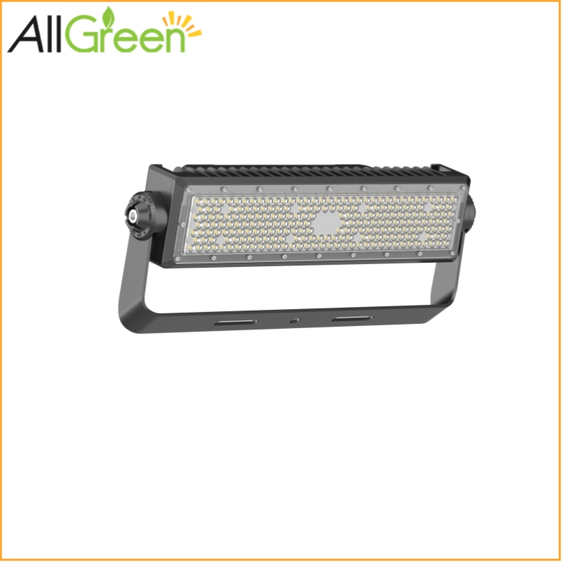 Durable High Mast Lighting Solutions with Efficient Lifting Mechanism for Outdoor Stadiums