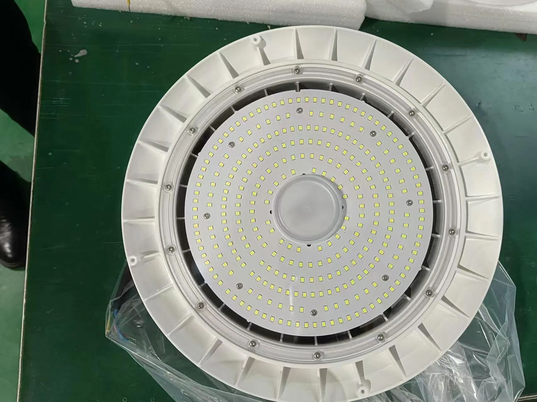 200W Industrial High Bay Lamp Warehouse Shop UFO High Bay Light