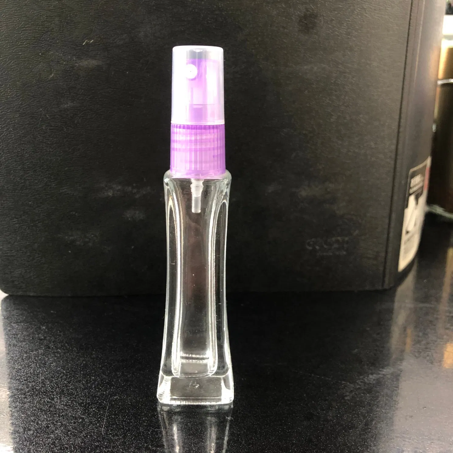 Hot Sale Stamping Recyclable Custom Spray Perfume Glass Bottle with Plastic Cap