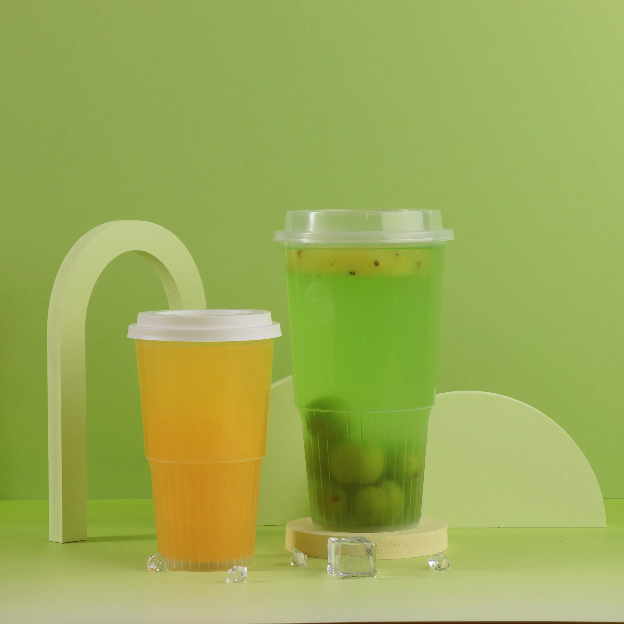 Xyj Hot Sale Leakproof Plastic Water Bottles with Carry Handle