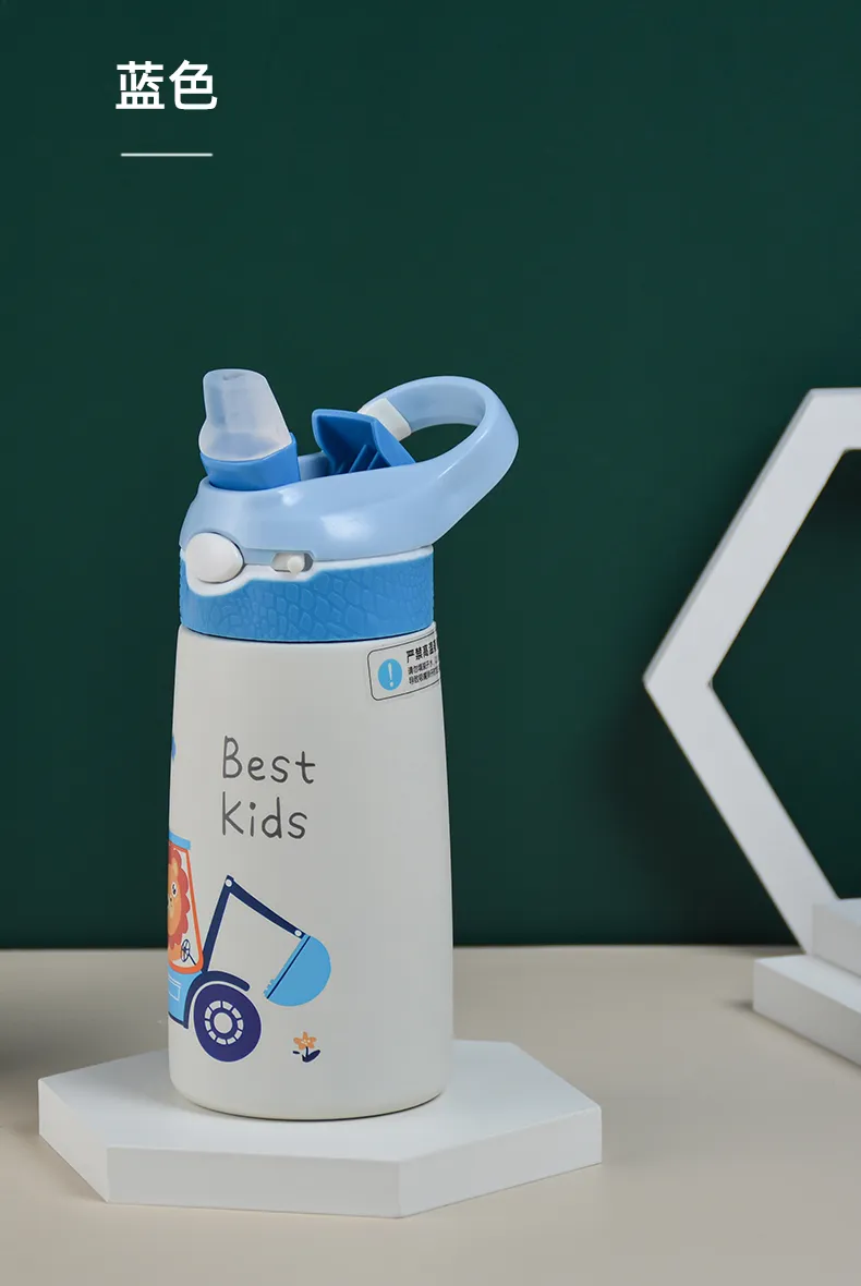 Water Bottle Detail 2