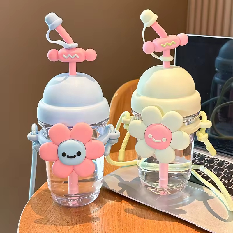 Cute Girls 700ml Sunflower Juice Drinking Cup Leakproof BPA Free Travel Plastic School Kids Water Bottle with Straw