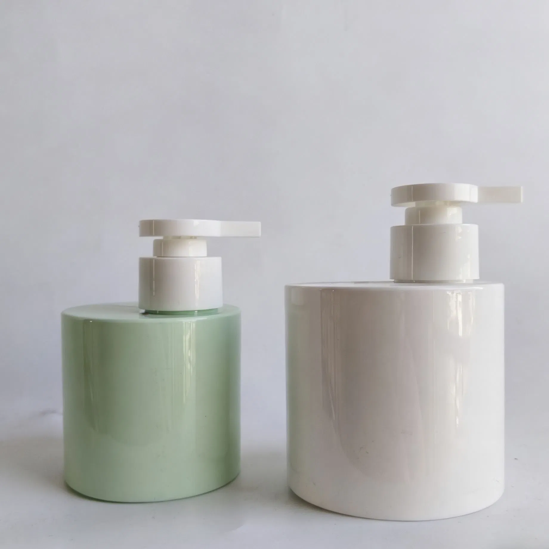 Customized Color Pet Plastic Bottle with Lotion Pump