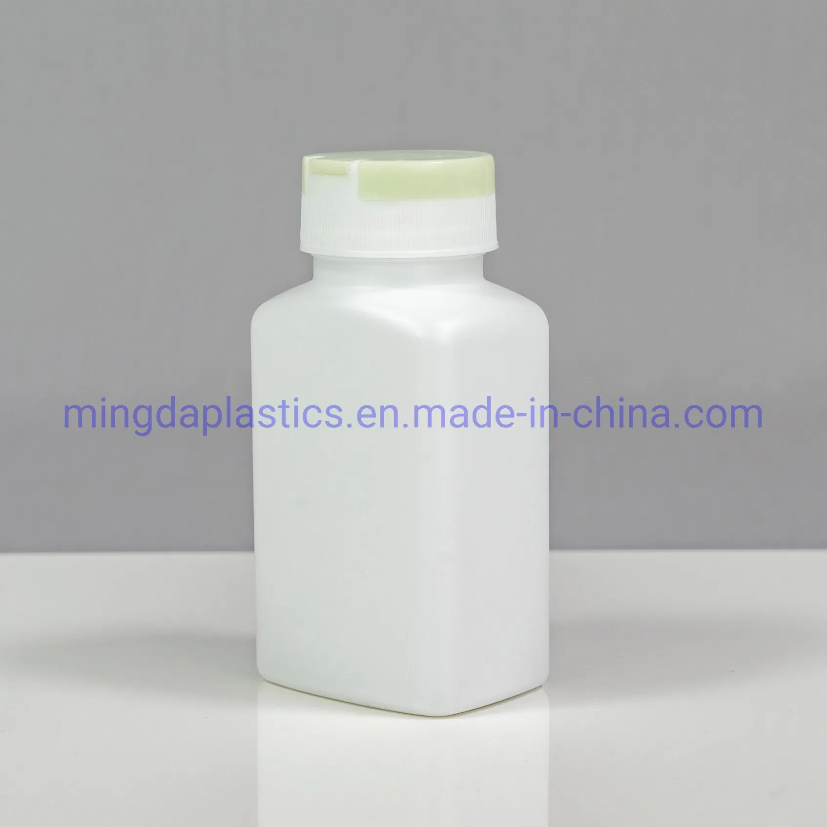 Eco-Friendly Customized Square 250ml HDPE Bottle Food Medicine Grade Empty Plastic Container