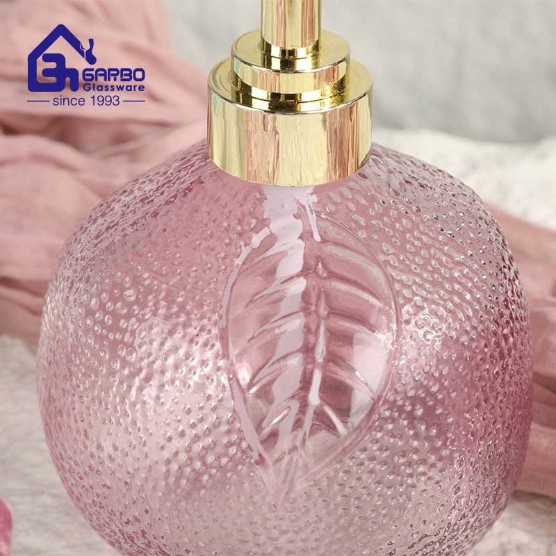 Spray Colored 500ml Snails Shaped Glass Hand Wash Glass Bottle with Plastic Pump