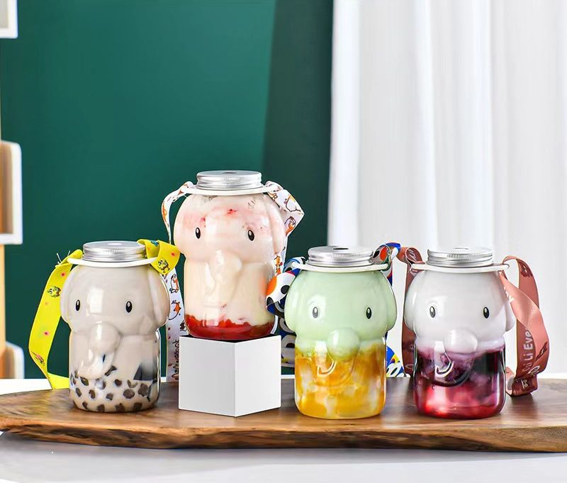 Cute Little Elephant Disposable Juice Drink Bottle Milk Tea Bottle Pet Cartoon Takeout Juice Pack Shaped Plastic Bottle