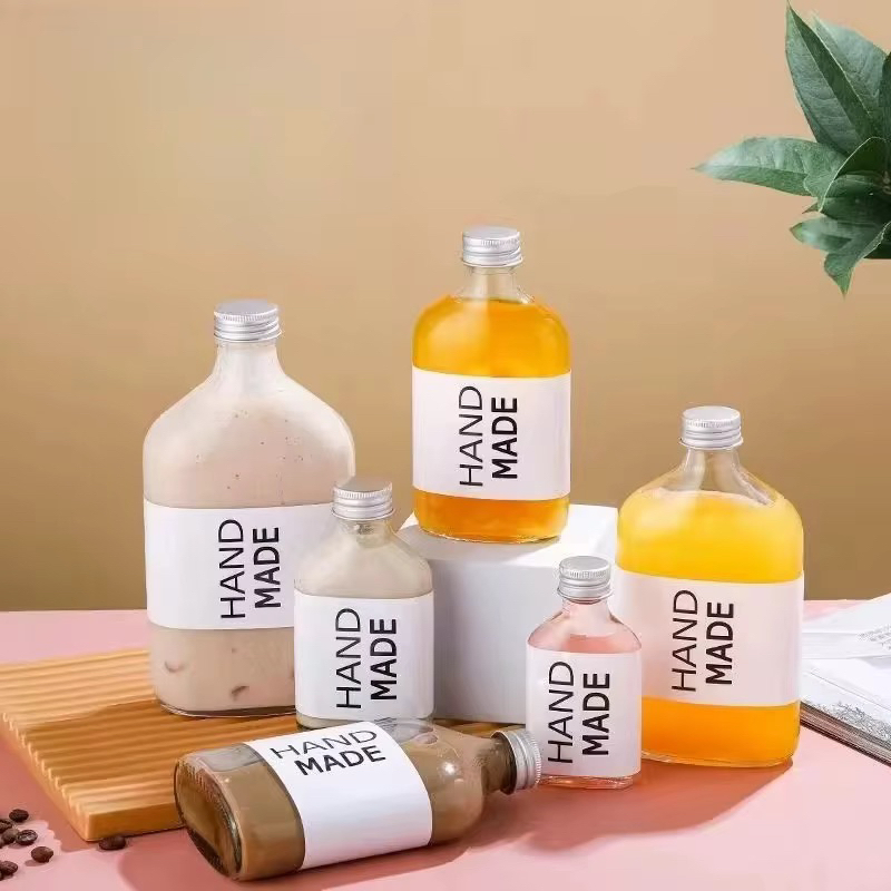 Recyclable 10oz Square Juice Bottles Fruit Tea Glass Bottle 300ml with Plastic Lids