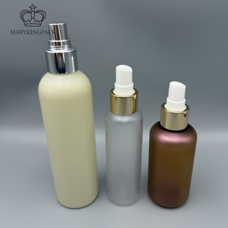 Customized 15ml 30ml 50ml Pearl Color and Iridescent Colored Plastic Bottles Makeup Spray Bottles Portable Cosmetics Packaging Bottles