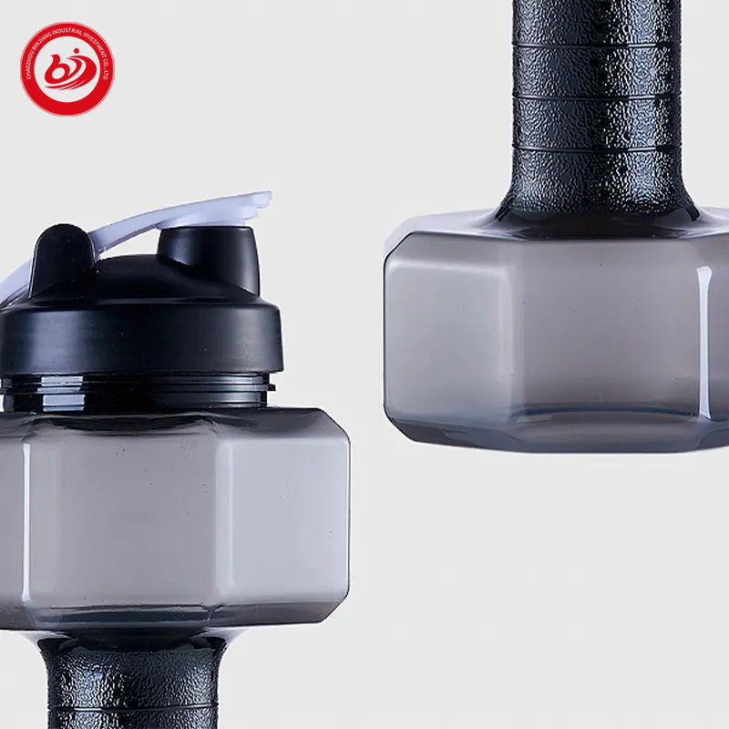 BPA Free Large Capacity Pet Dumbbell Shape Plastic Water Bottle with Handle Leakproof Plastic Gym Fitness Bottle for Outdoor