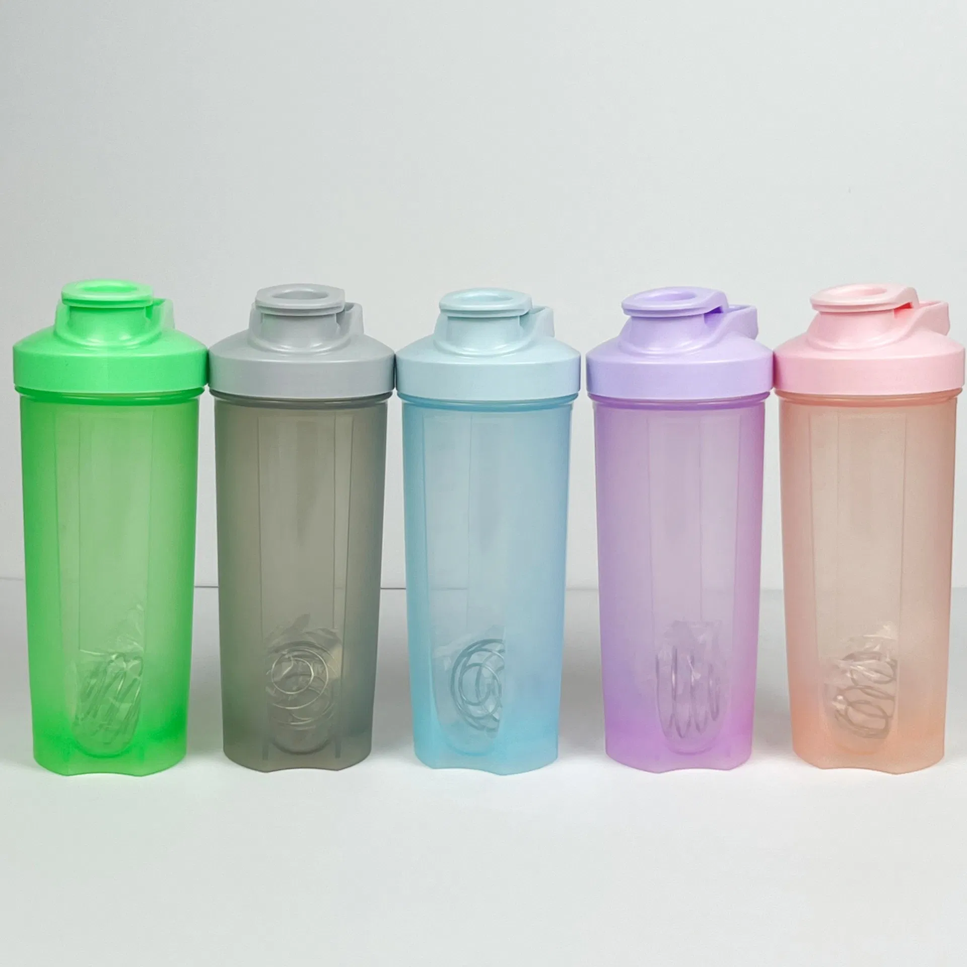 Customized 700ml Fitness Plastic Sports Protein Shaker Bottle Leakproof Gym Shaker Cups for Protein Shakes Powder