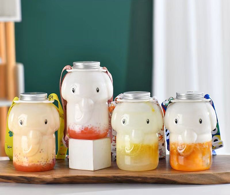Cute Little Elephant Disposable Juice Drink Bottle Milk Tea Bottle Pet Cartoon Takeout Juice Pack Shaped Plastic Bottle
