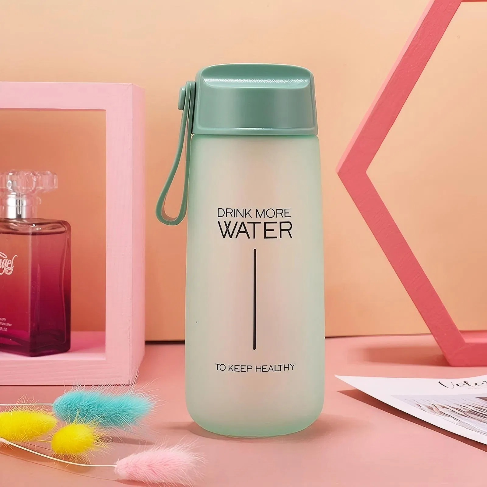 New Product Portable Leak-Proof Eco-Friendly 550ml Colored Drinking Cup Travel Mug Water Bottle with Plastic Lid