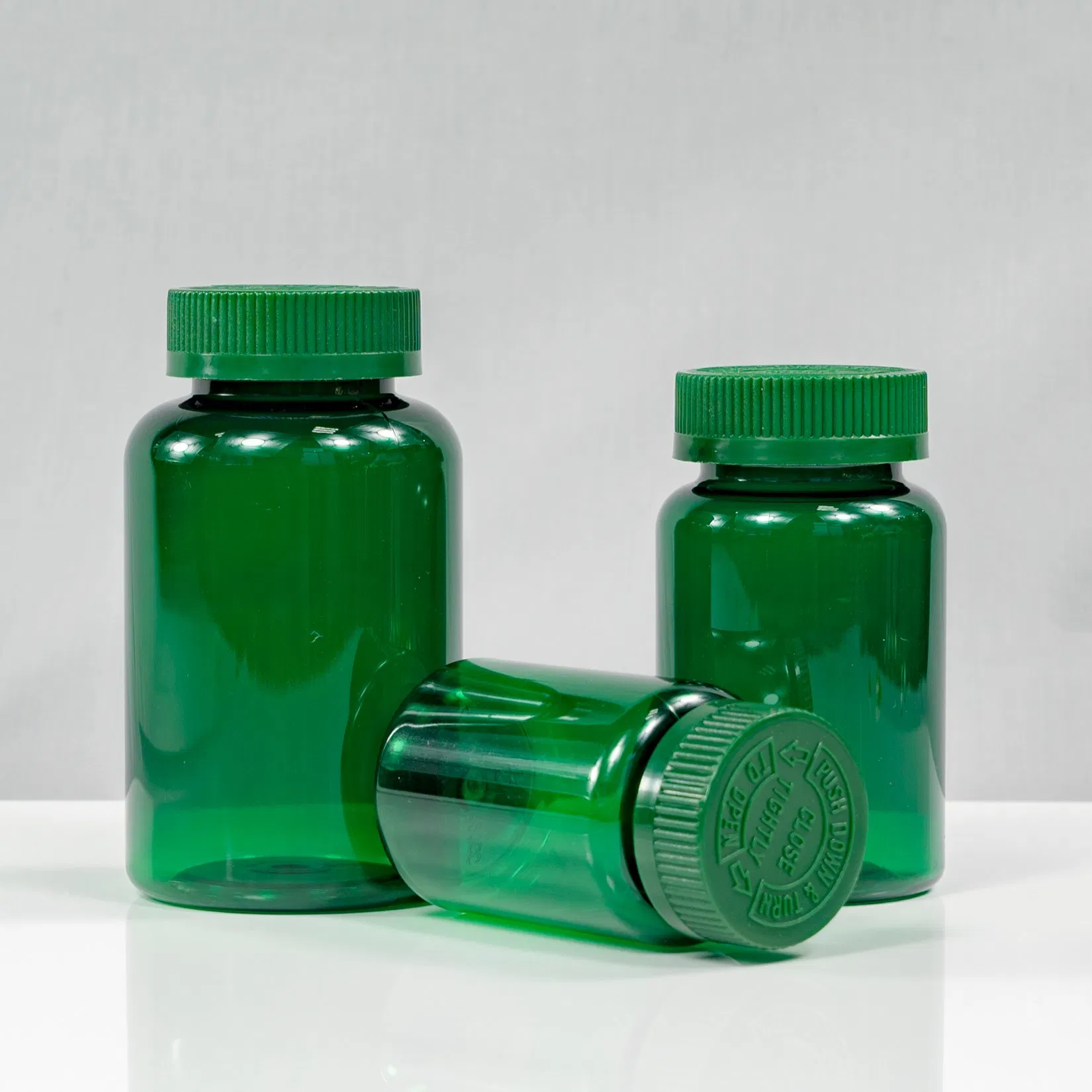 250ml Colored Pet Bottle for Food and Supplements Food-Grade Plastic Container for Capsules, Candy, Vitamins, and Herbal Products, Wide Mouth Recyclable Jar