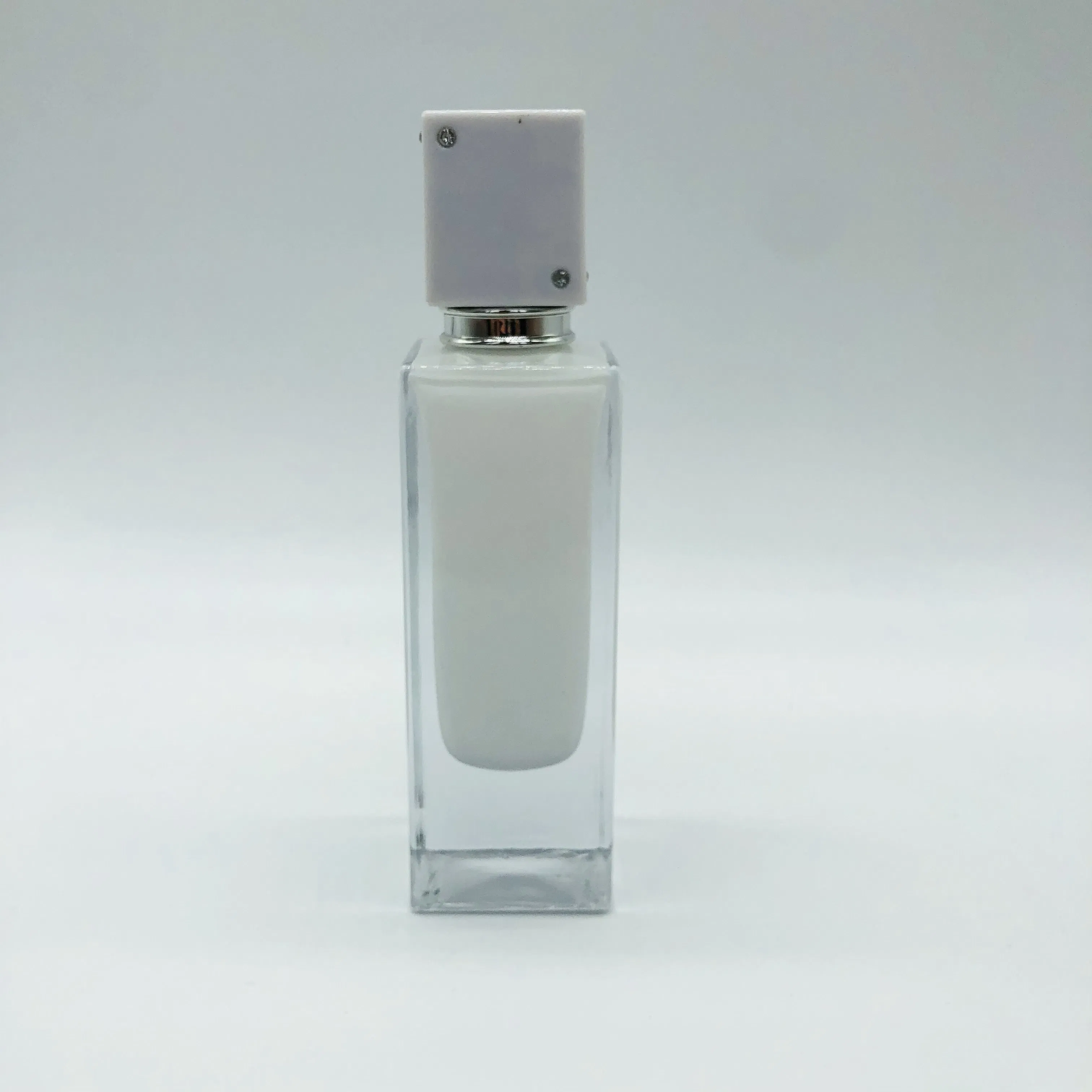 Hot Sale Stamping Recyclable Custom Spray Perfume Glass Bottle with Plastic Cap