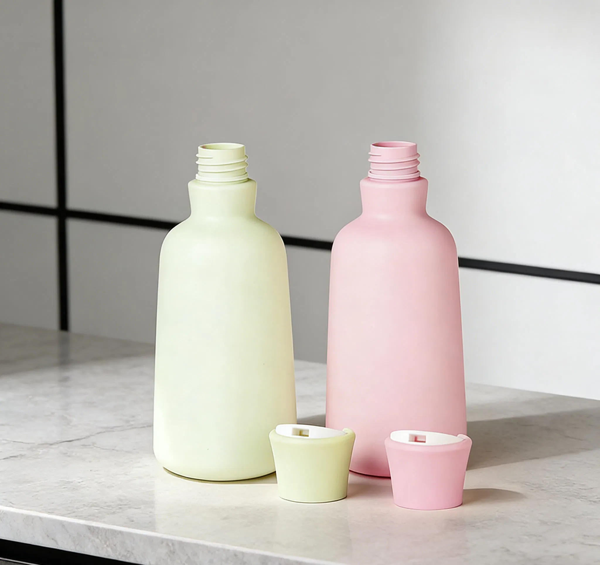 Factory Price Packaging Cosmetic 300ml Pet Plastic Cap Leakproof Flip-Top Shower Gel Bottle