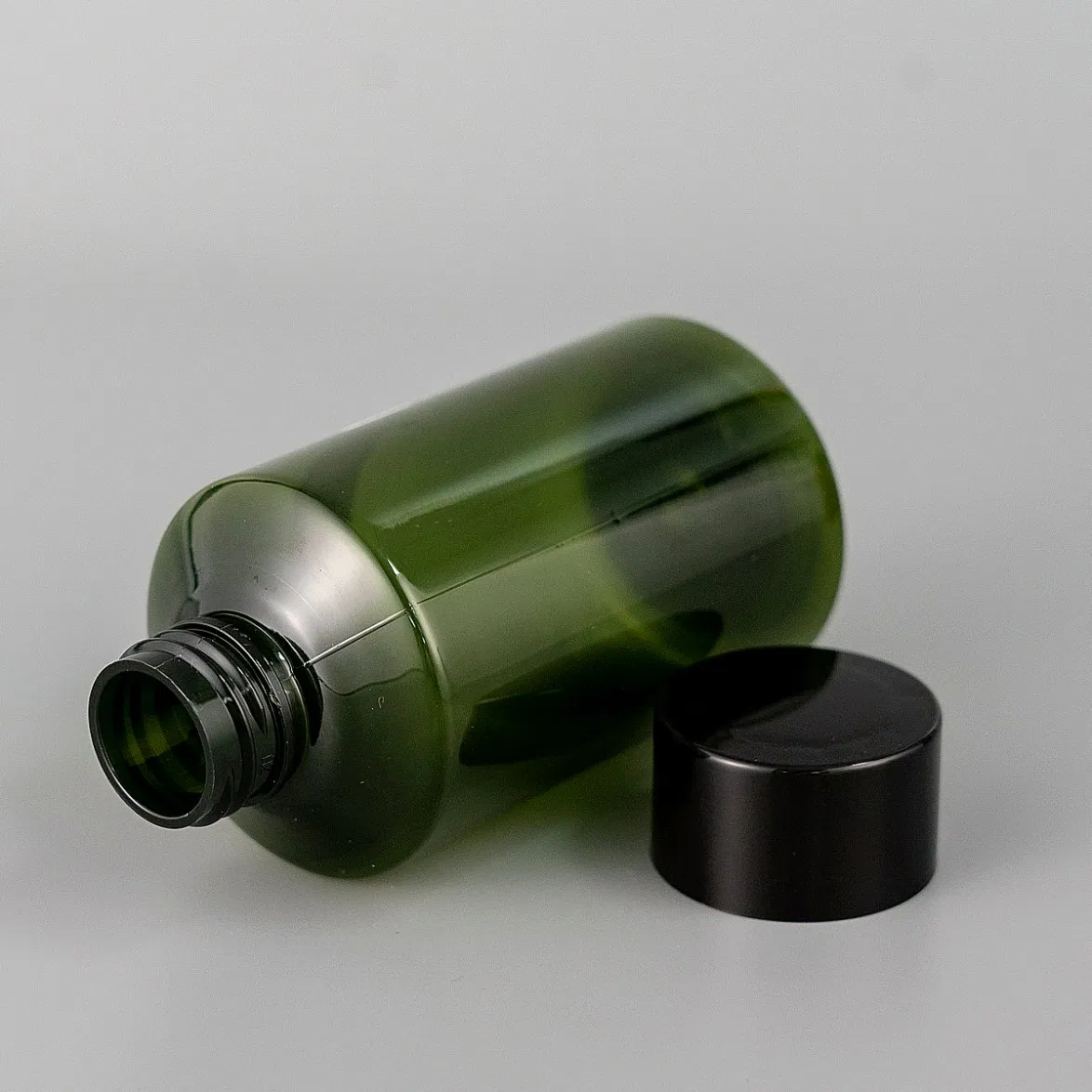 Food Grade Plastic Bottle Dark Green Color Thick Wall Toner Bottle 50ml Plastic Skin Care Bottle 150ml Screw Cap Medical Usage