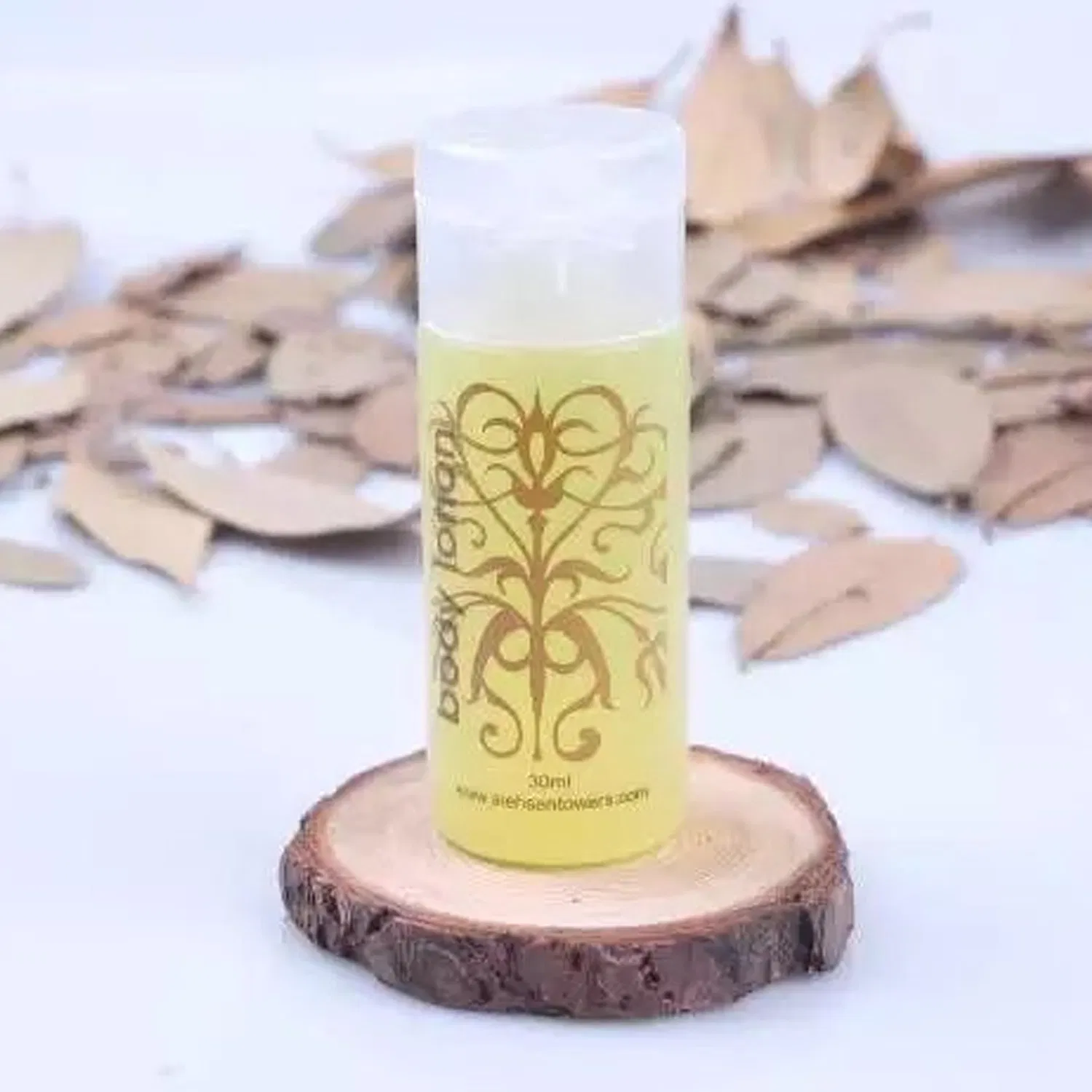 Hot Sale Luxury Transparent Plastic Empty 100ml 200ml 300ml Shampoo Squeeze Water Bottle with Flip Top Cap 02