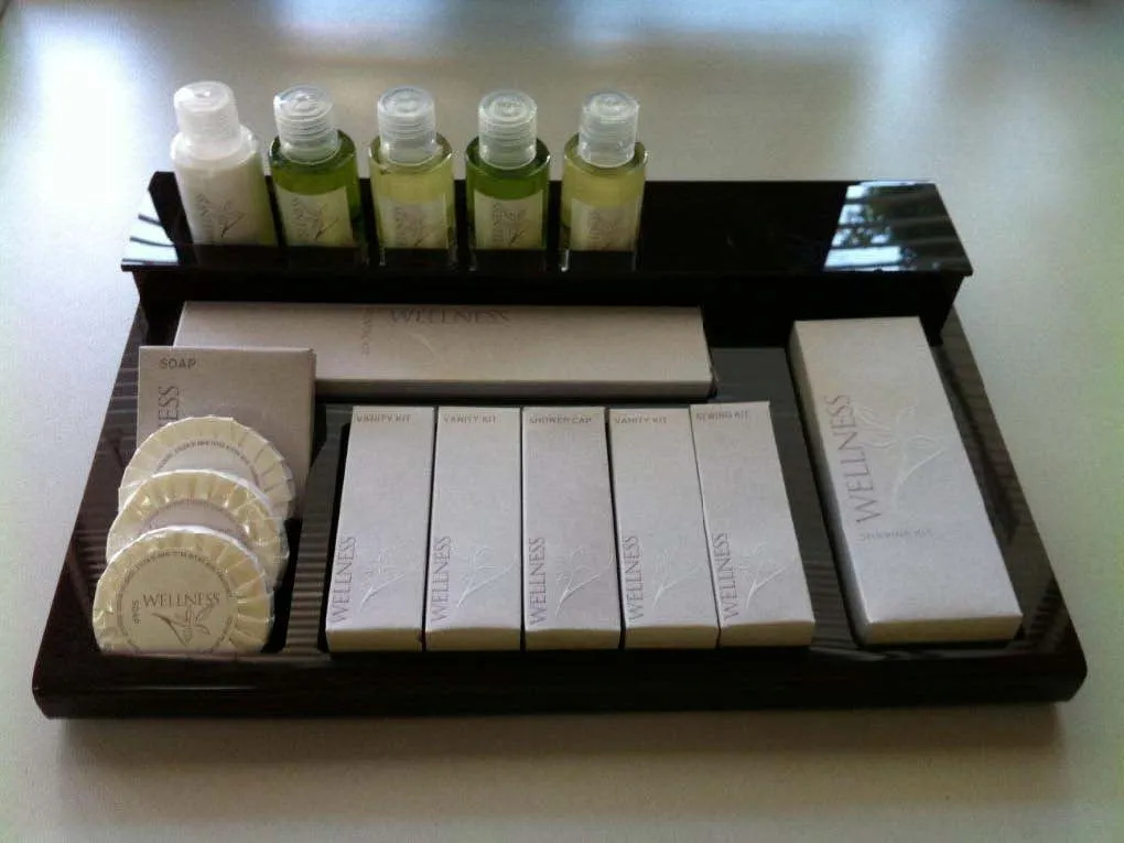 Hotel Amenities Set