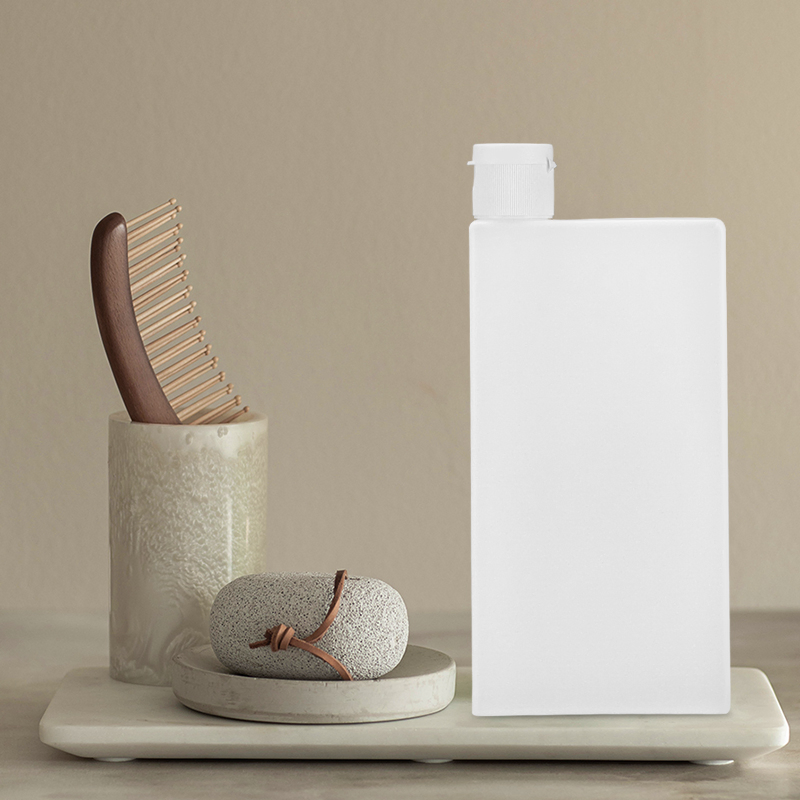 High Quality HDPE Plastic Flip Top Cap Bottle 270ml Plastic Lotion Cosmetic Squeeze Bottle