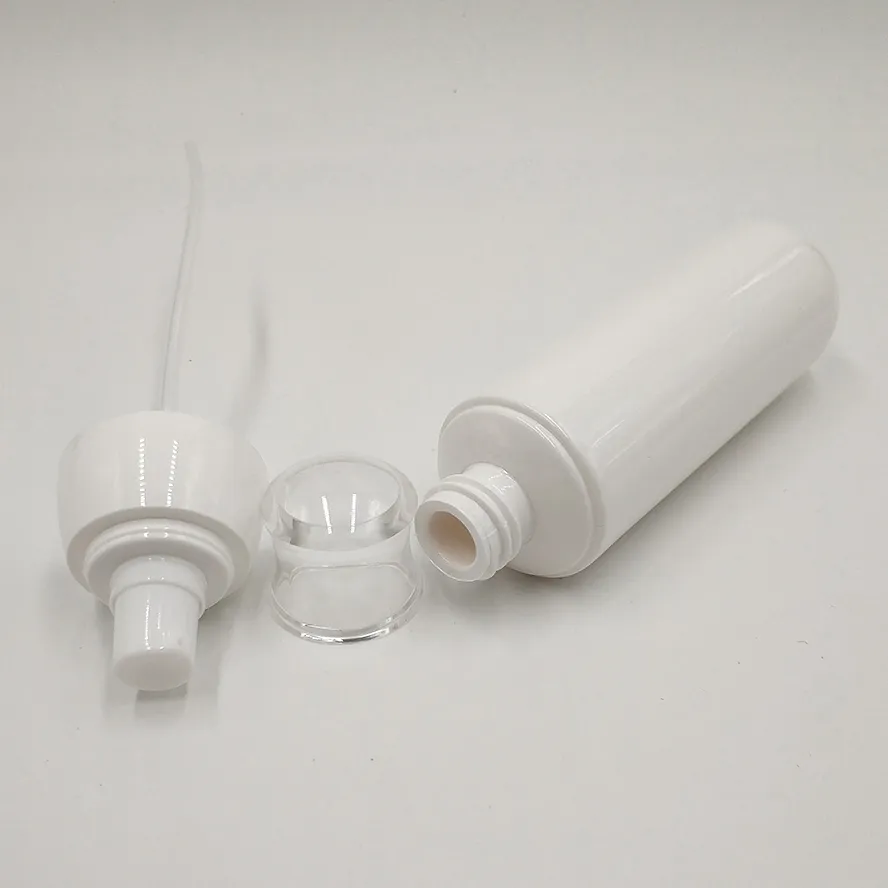 White Portable Cosmetic Empty Refillable Plastic Bottle