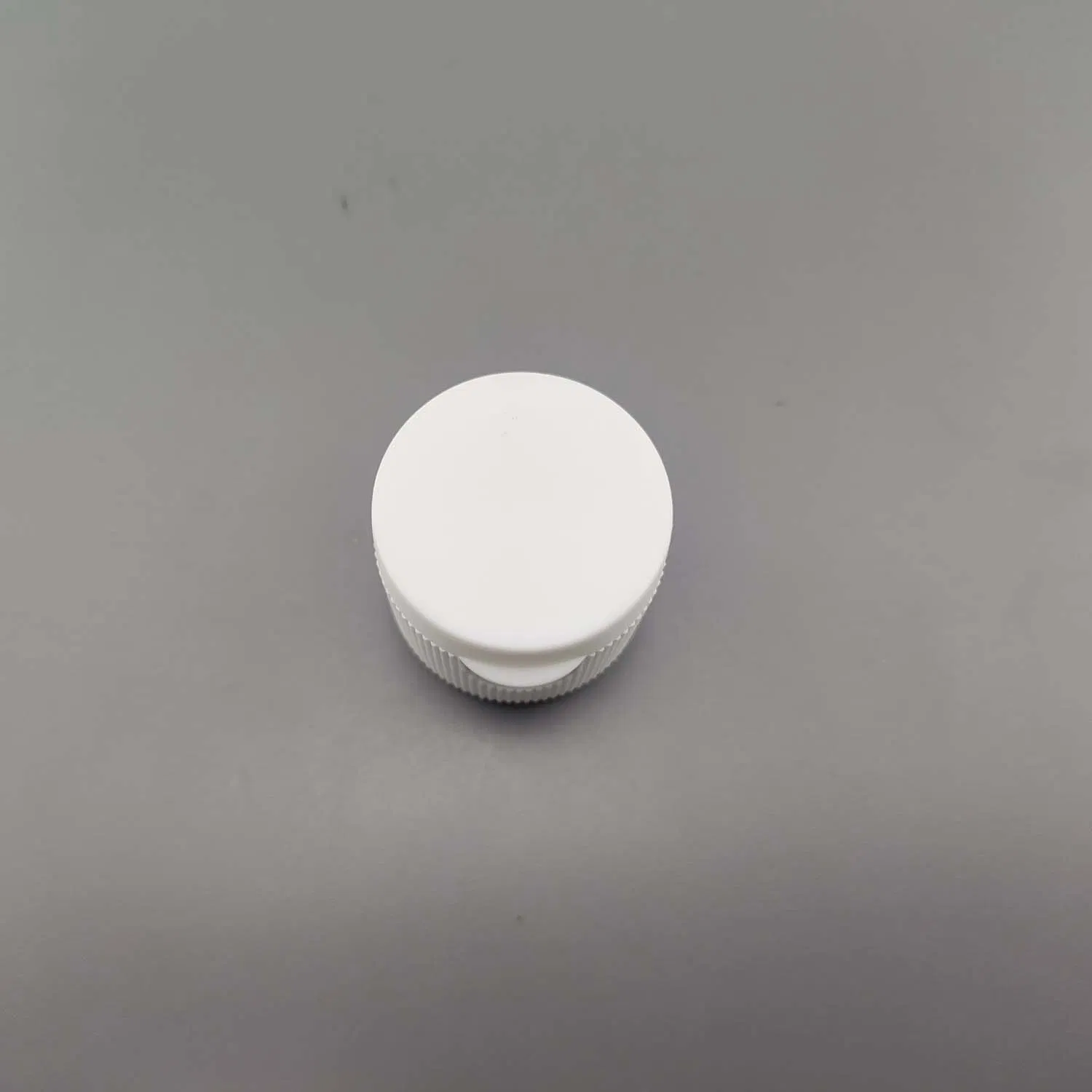 High Quality Plastic Lotion Flip Top Cap for Shampoo Cosmetic Bottle