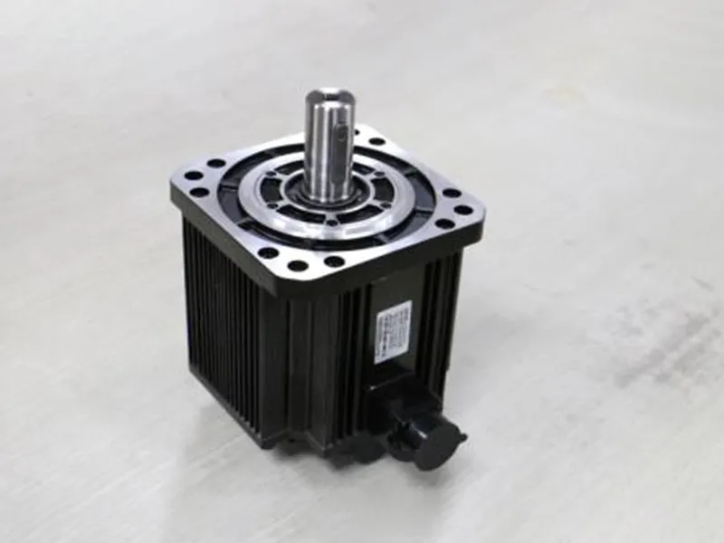 Servo Motor