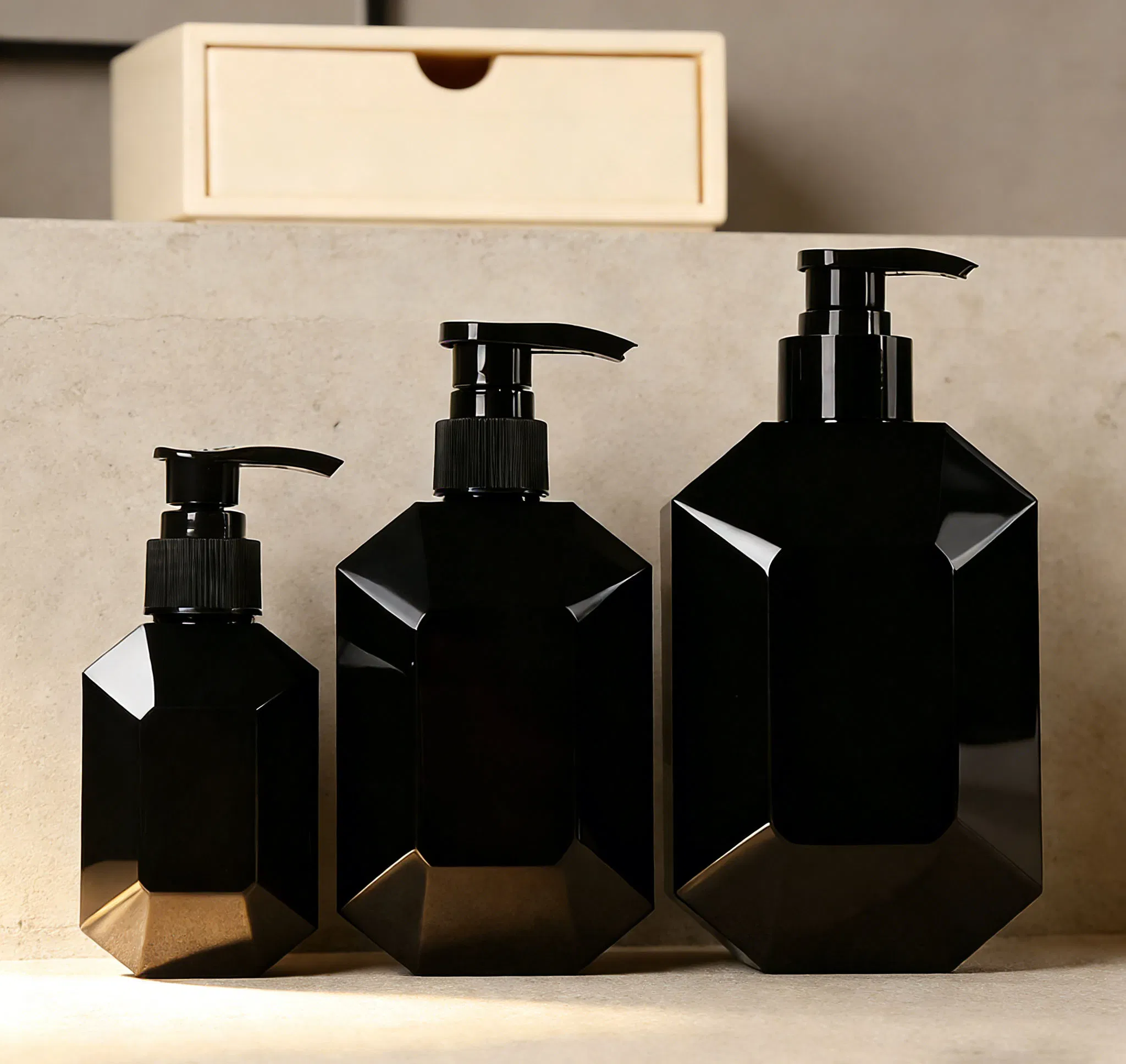 Packaging Cosmetic Liquid Hand Soap Multi-Capacity Pet Plastic Refillable Bottle