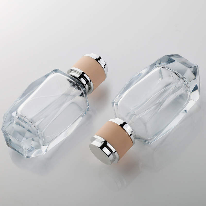 Luxury Portable 50ml Empty Refill Glass Perfume Bottle with Plastic Cap Fragrance Atomiser