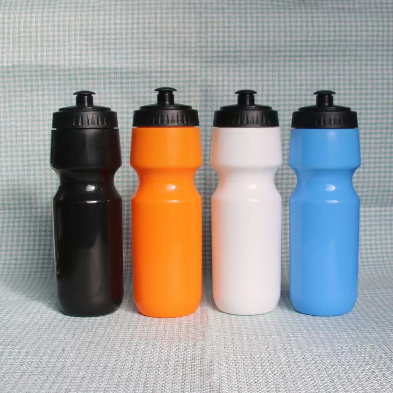 550ml750ml Promotional Reusable BPA Free Squeeze Customized Hiking Cycling Water Bottle PE Plastic Sports Water Bottle