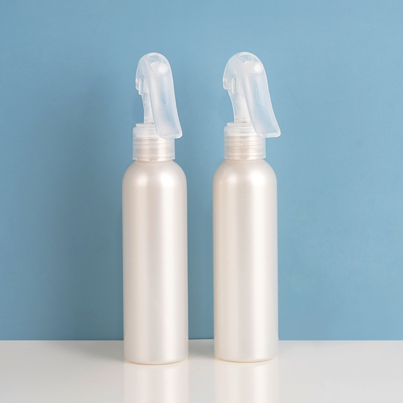 Eco-Friendly Customizable Reusable Spray Bottle with Dispenser Plastic Packaging Fine Mist Sprayer Trigger Spray Bottle
