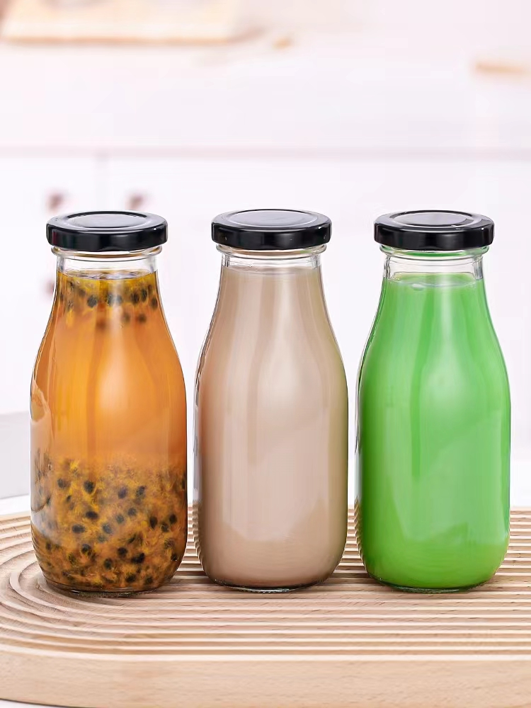 200ml/250ml/300ml Hot -Selling Yogurt Bottle/Glass Beverage Bottle/Fruit Juice Bottle with Iron Cover/Plastic Cover