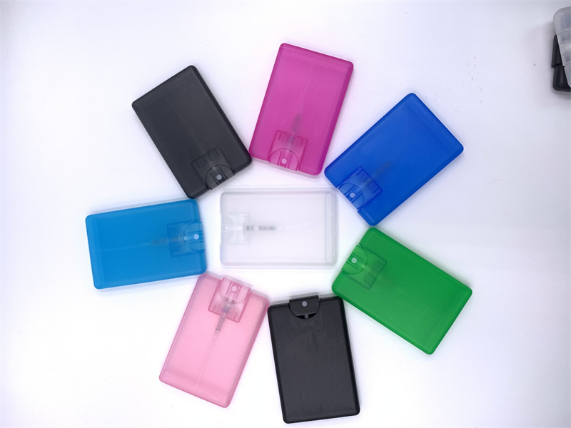 Custom Flat-Shoulder Square Travel Size 20ml Plastic Pocket Spray Bottle Credit Card